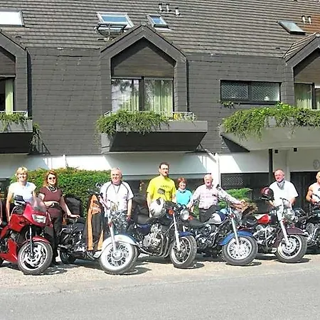 Haus Koppelberg فندق Wipperfürth